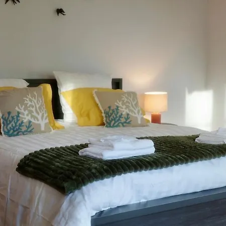 Maison De Charme A Appartement Remy (Oise)