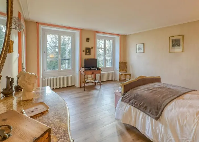 Maison De Charme A Appartement Remy (Oise)