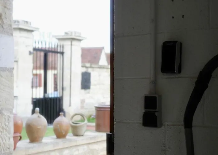 Maison De Charme A Remy (Oise)