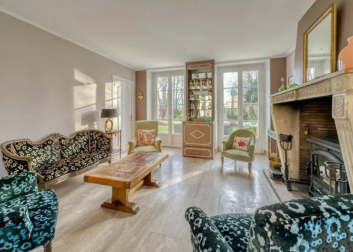 Maison De Charme A Appartement Remy (Oise)